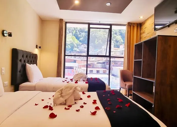 Raices Hotel 3*