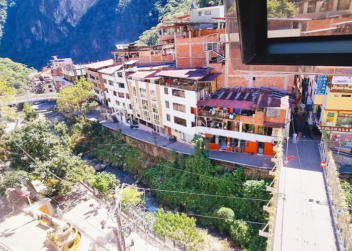 Raices Hotel 3*