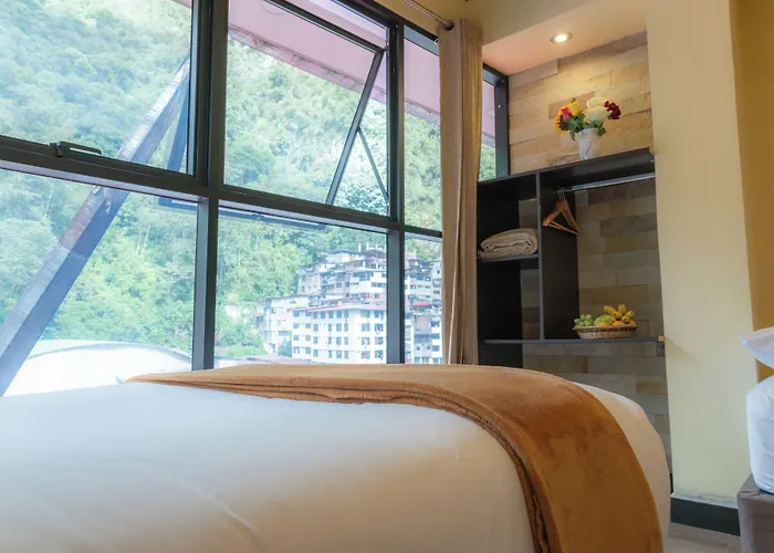 Hotel Raices 3*